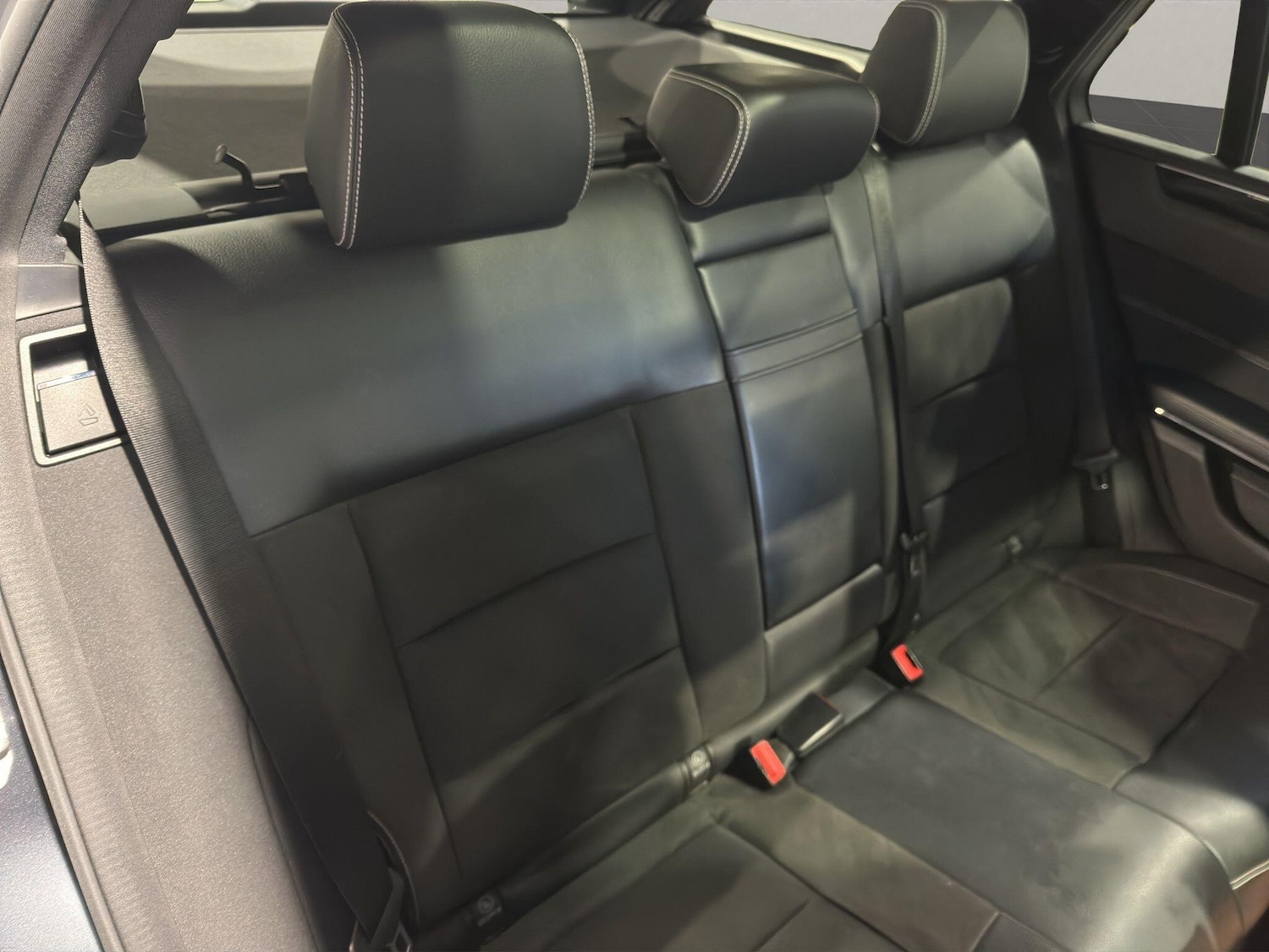 Used Mercedes-Benz E Class 2013 for sale - 77559599: Photo 25