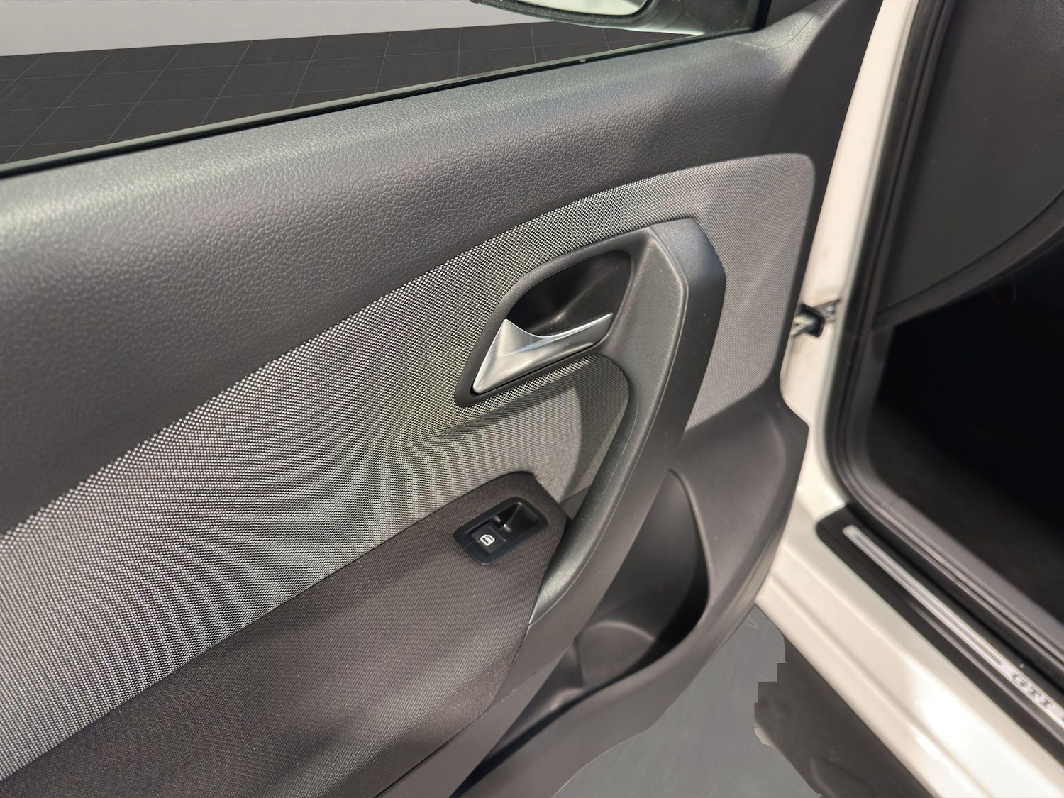 Used Volkswagen Polo 2012 for sale - 77229419: Photo 13