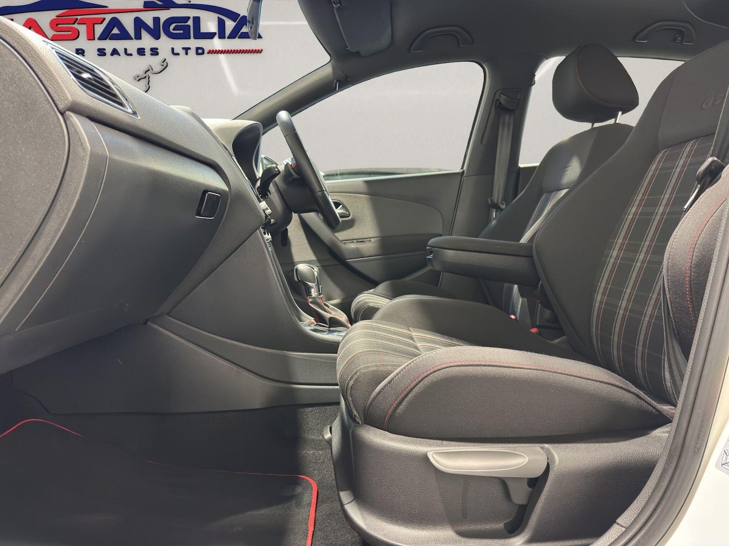 Used Volkswagen Polo 2012 for sale - 77229419: Photo 15