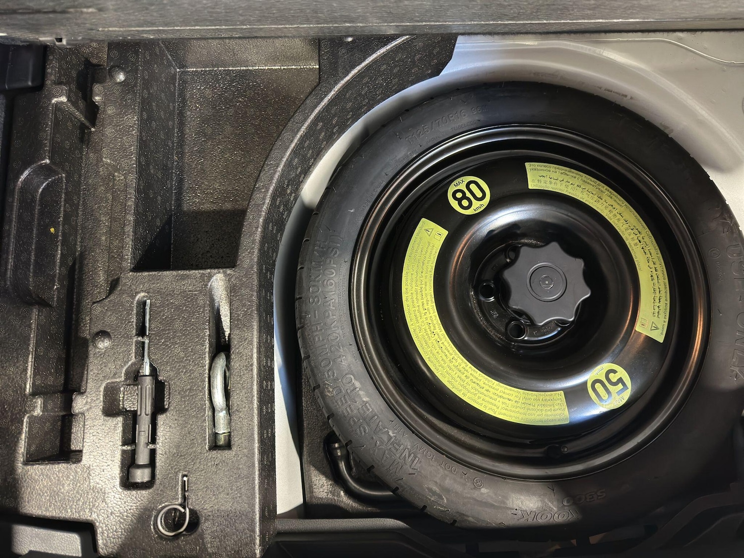 Used Volkswagen Polo 2012 for sale - 77229419: Photo 40