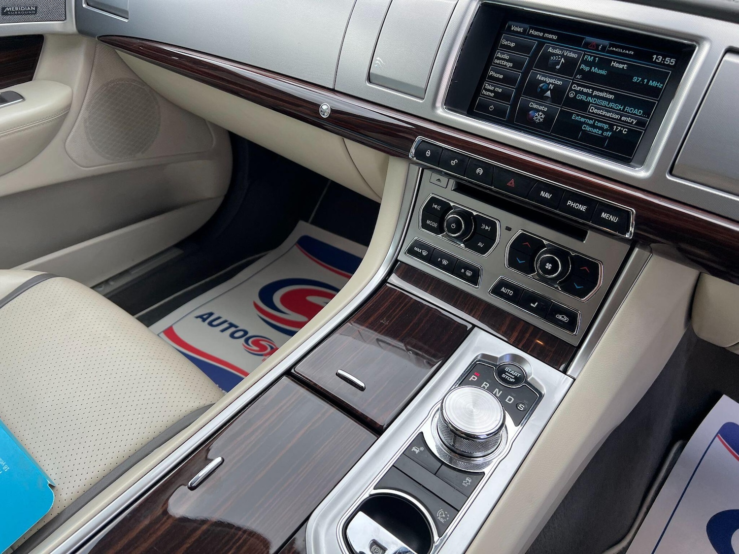 Used Jaguar XF 2014 for sale - 76996581: Photo 10