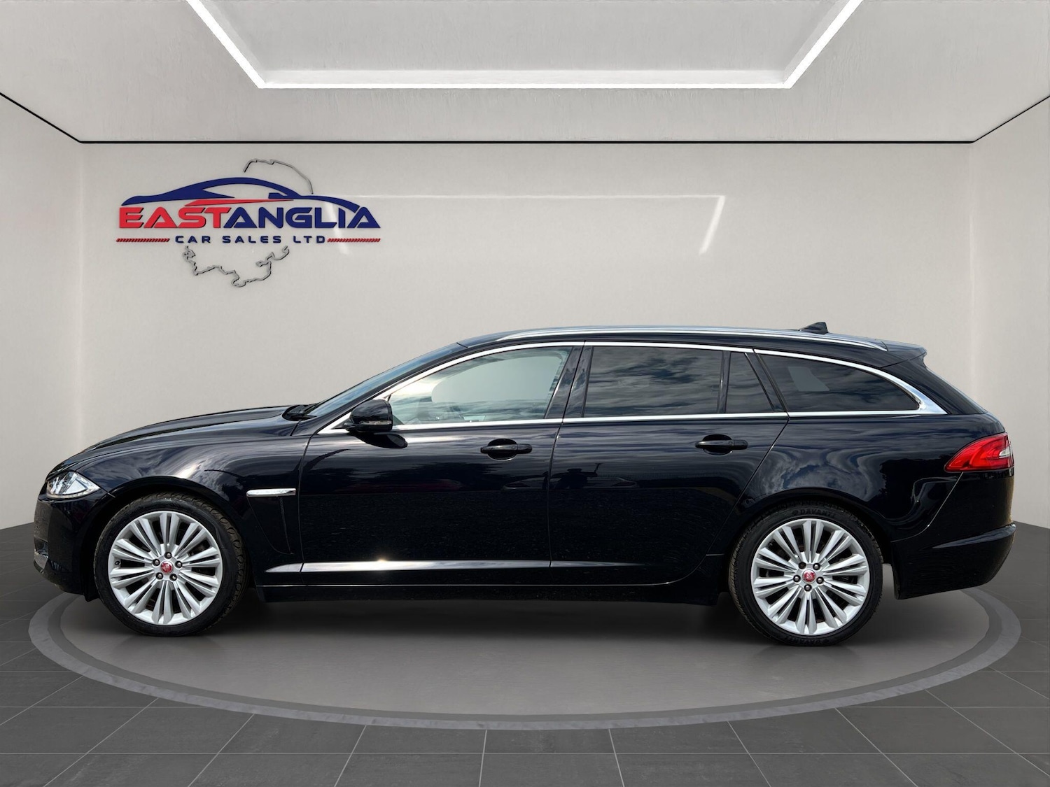 Used Jaguar XF 2014 for sale - 76996581: Photo 6