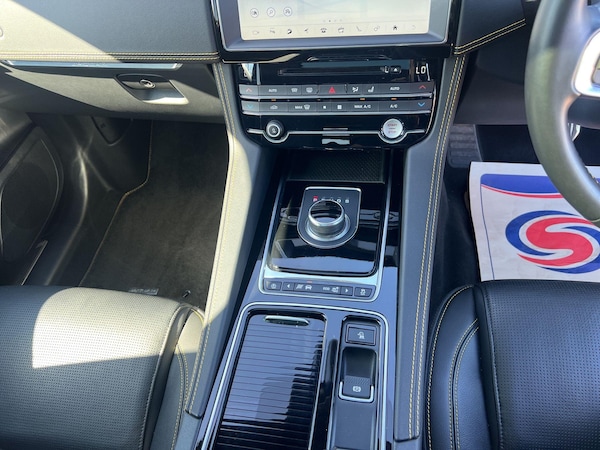 Used Jaguar F-Pace 2019 for sale - 75232906: Photo 18