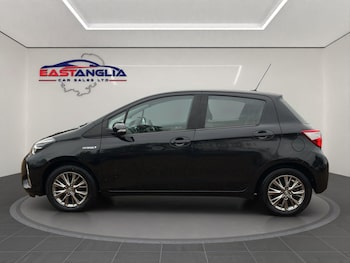 Used Toyota Yaris 2019 for sale - 79049321: Photo