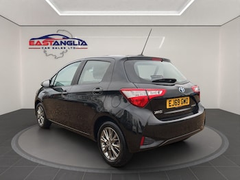 Used Toyota Yaris 2019 for sale - 79049321: Photo