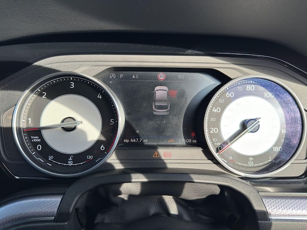 Used Volkswagen Touareg 2018 for sale - 76000610: Photo 11
