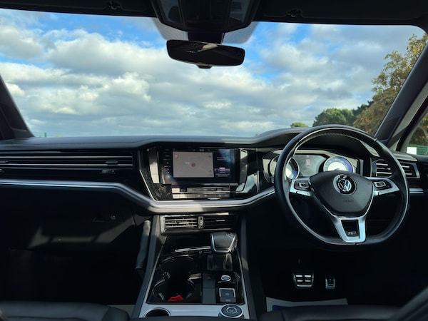 Used Volkswagen Touareg 2018 for sale - 76000610: Photo 13
