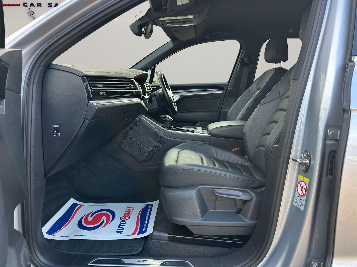 Used Volkswagen Touareg 2018 for sale - 76000610: Photo 20