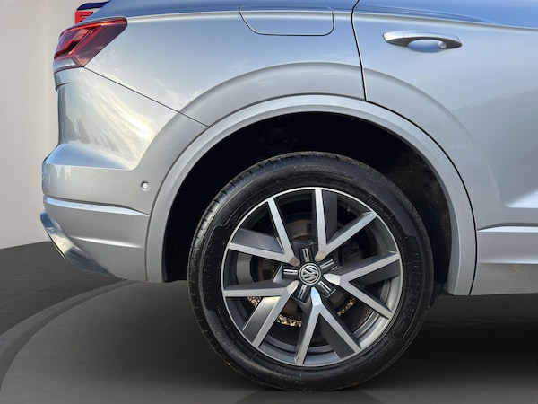 Used Volkswagen Touareg 2018 for sale - 76000610: Photo 26