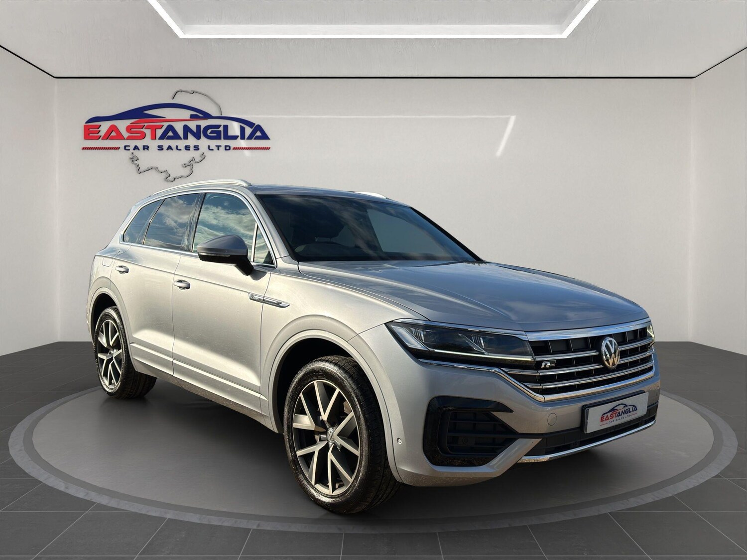 Used Volkswagen Touareg 2018 for sale - 76000610: Photo 8