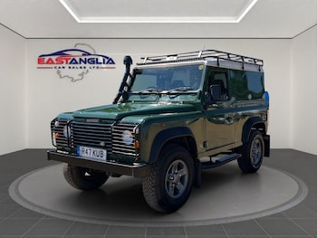 Land Rover - Defender 90