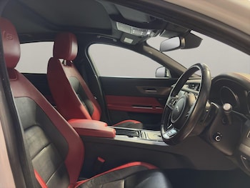 Used Jaguar XF 2016 for sale - 79049805: Photo