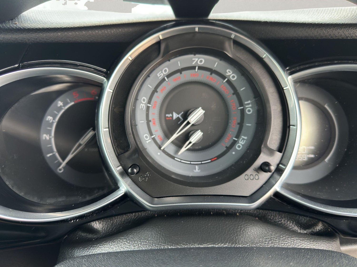 Used DS Automobiles DS 3 2015 for sale - 76337635: Photo 11