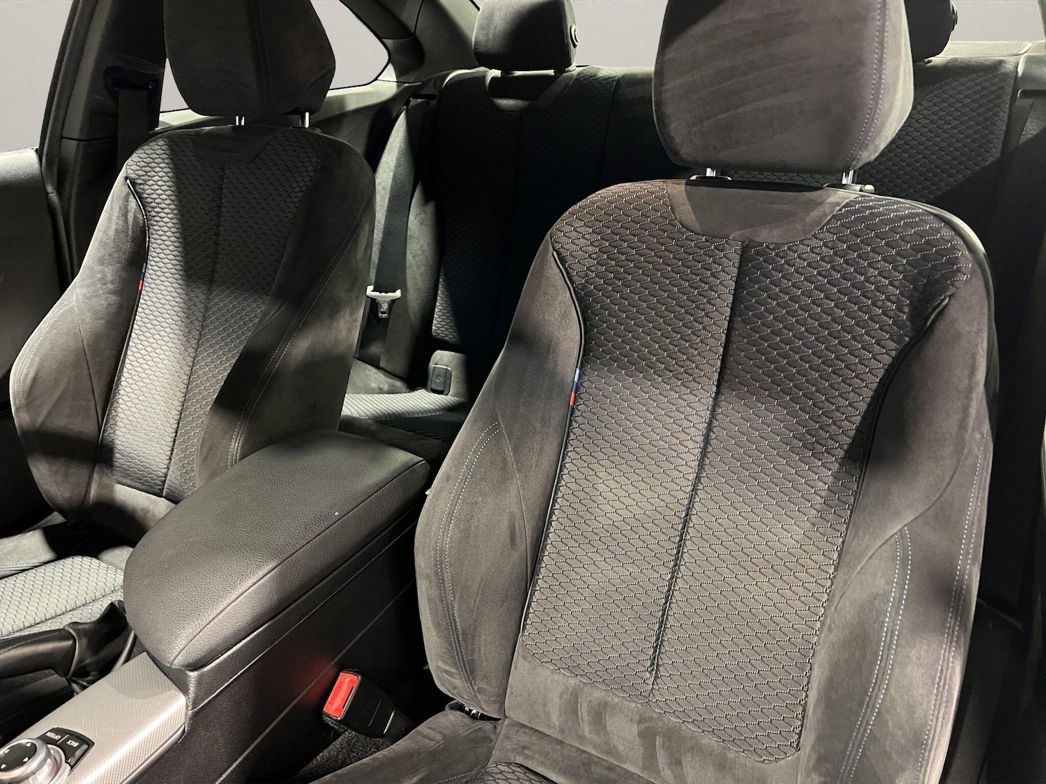 Used BMW 2 Series 2015 for sale - 77331383: Photo 32