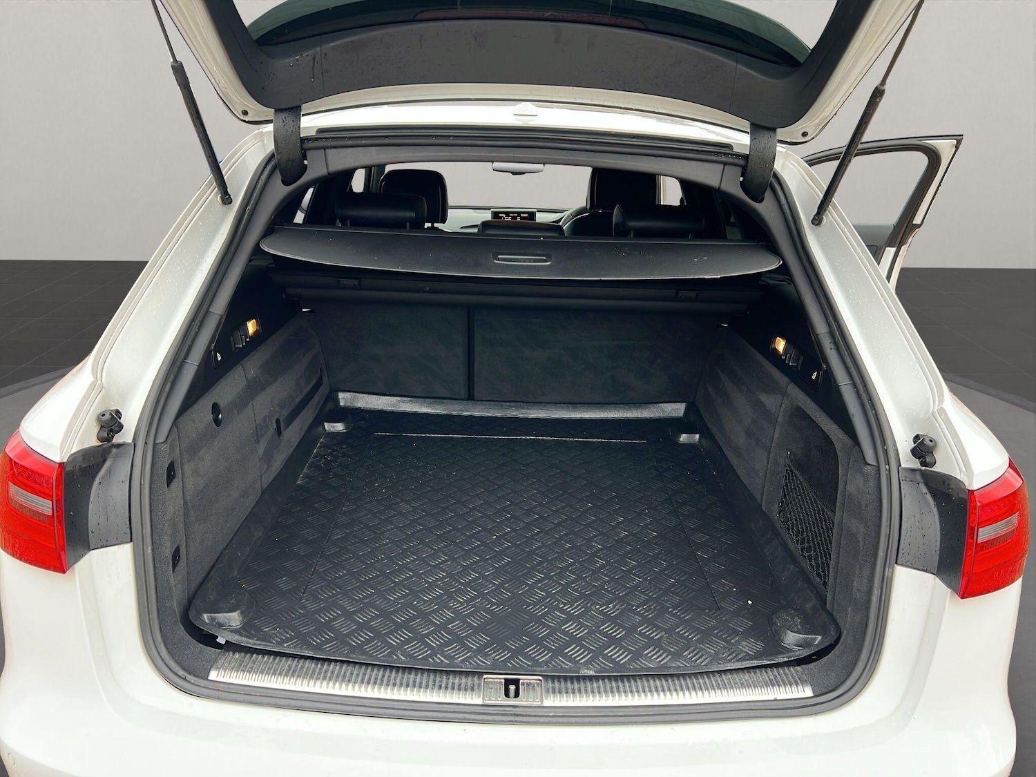 Used Audi A6 2014 for sale - 76996281: Photo 30