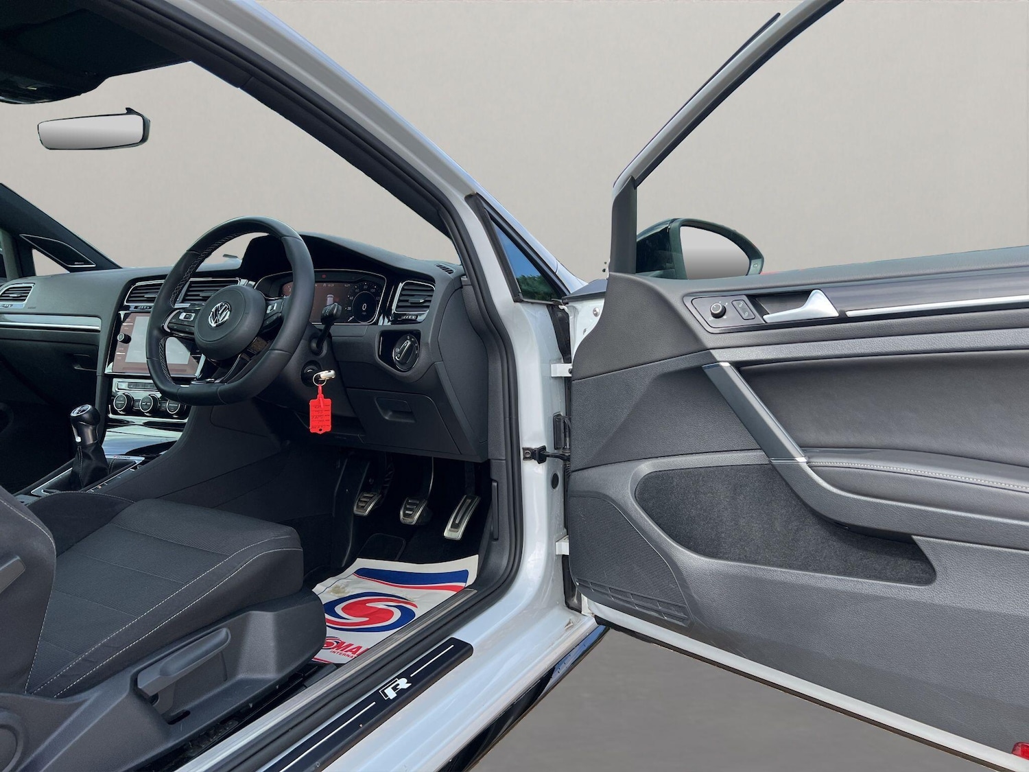 Used Volkswagen Golf 2018 for sale - 76988079: Photo 16