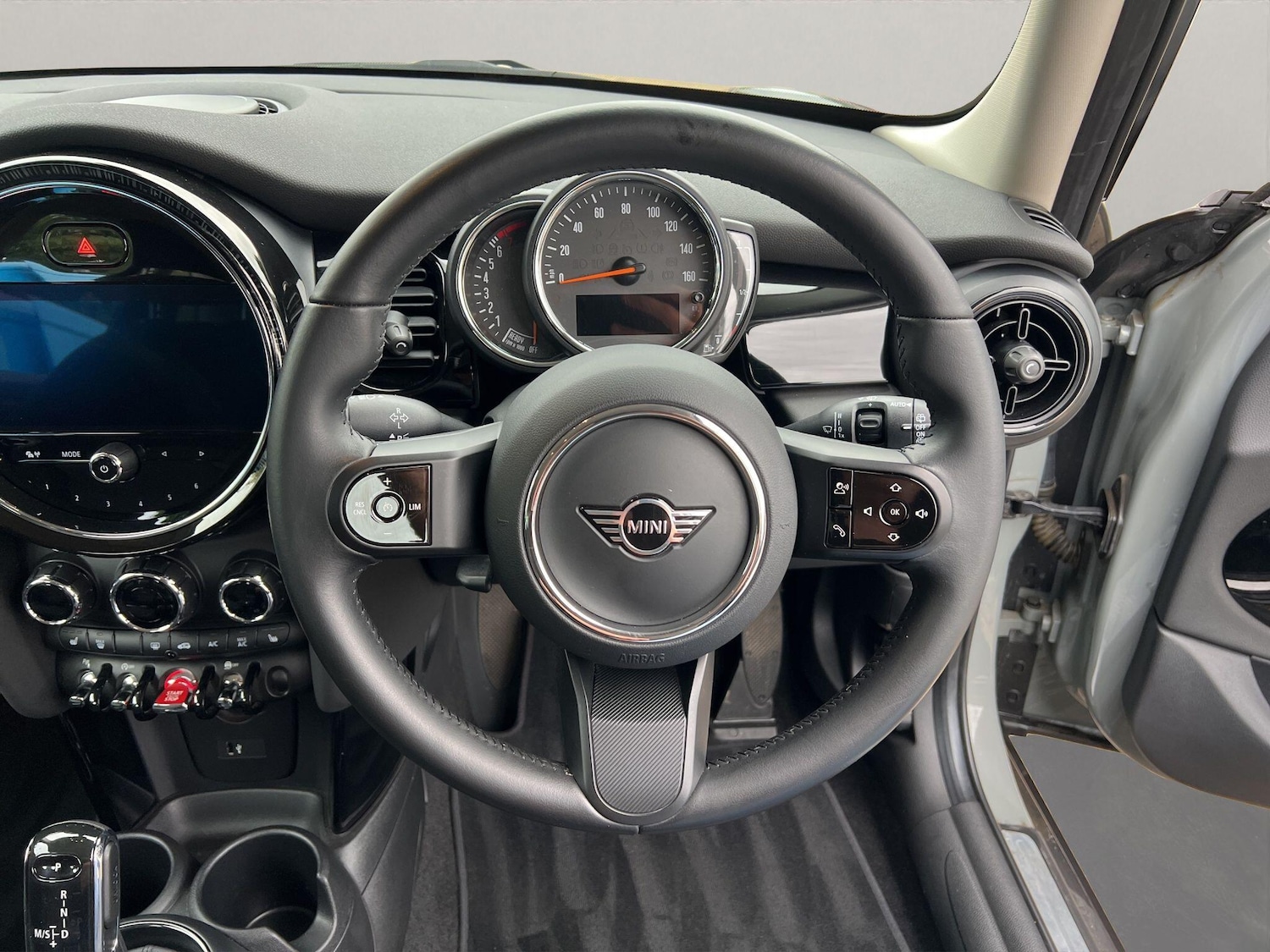 Used MINI Hatch 2022 for sale - 76993608: Photo 3