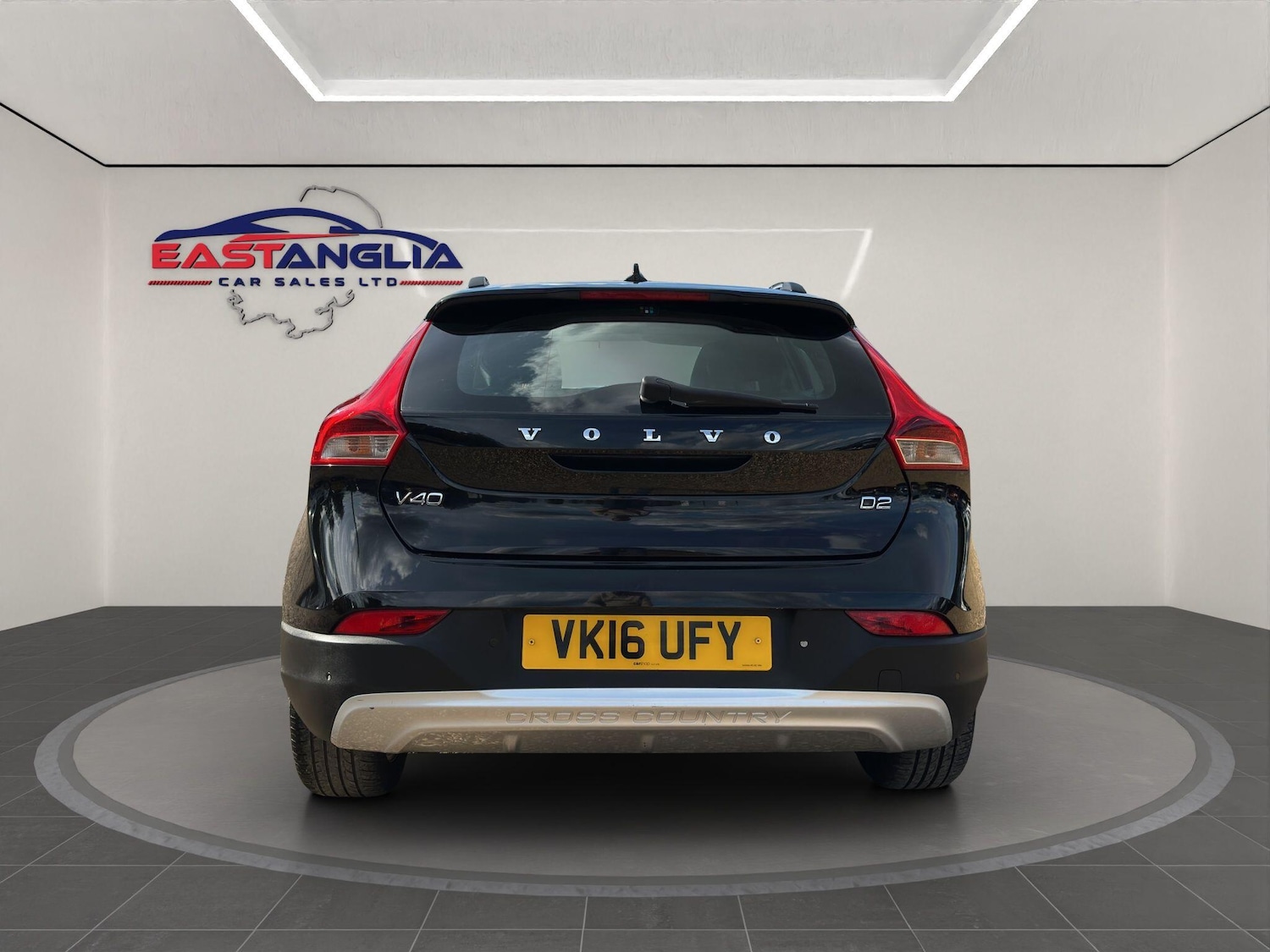 Used Volvo V40 Cross Country 2016 for sale - 76108682: Photo 11
