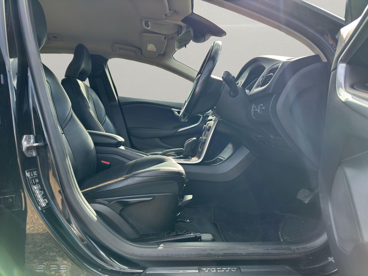 Used Volvo V40 Cross Country 2016 for sale - 76108682: Photo 16