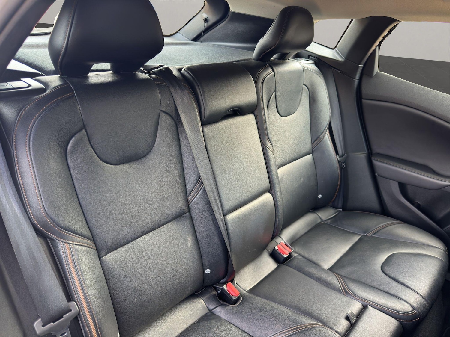 Used Volvo V40 Cross Country 2016 for sale - 76108682: Photo 17