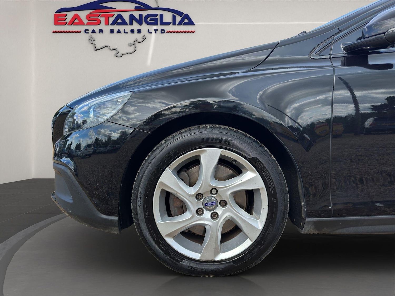 Used Volvo V40 Cross Country 2016 for sale - 76108682: Photo 25