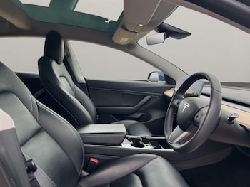 Used Tesla Model 3 2019 for sale - 75940268: Photo