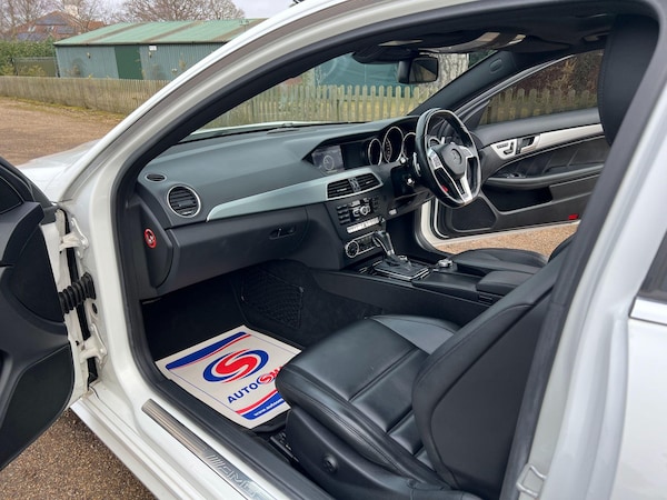 Used Mercedes-Benz C Class 2014 for sale - 73383528: Photo 38