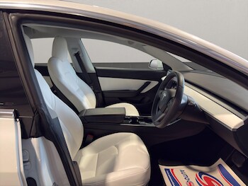 Used Tesla Model 3 2020 for sale - 78116582: Photo