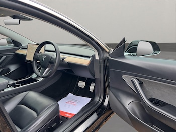 Used Tesla Model 3 2020 for sale - 76832635: Photo