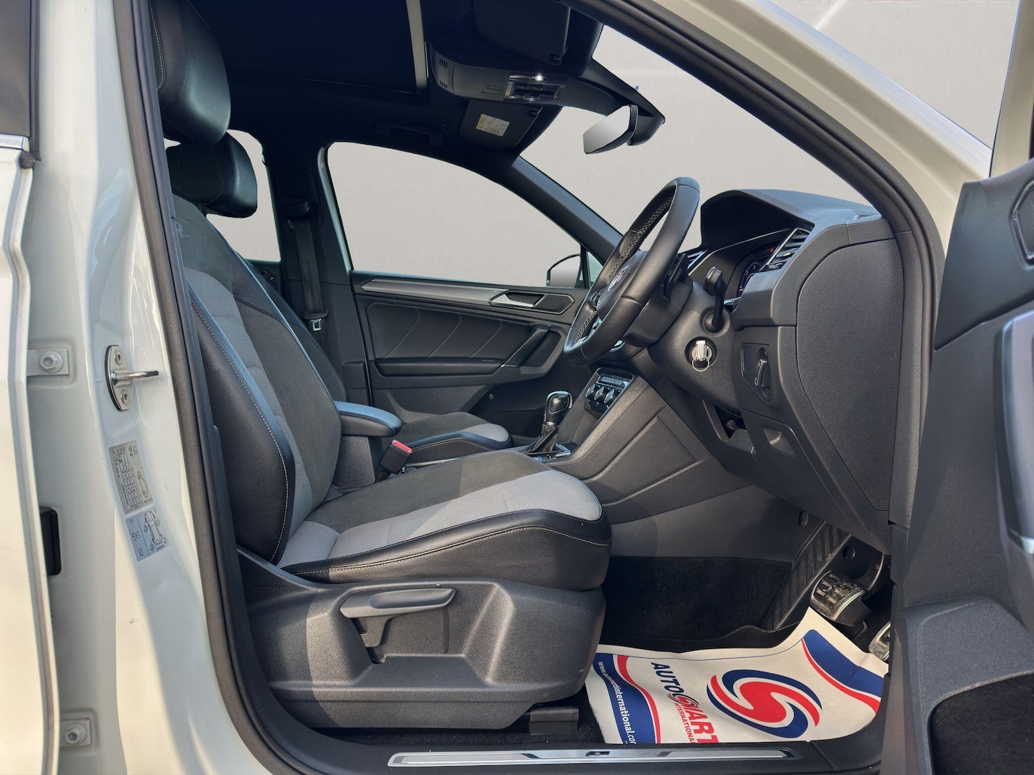 Used Volkswagen Tiguan 2017 for sale - 77291742: Photo 3