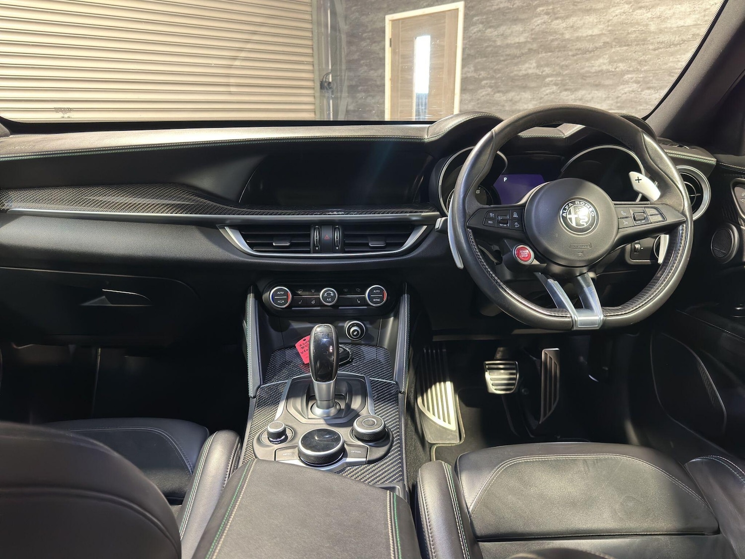 Used Alfa Romeo Stelvio 2018 for sale - 78204191: Photo 13