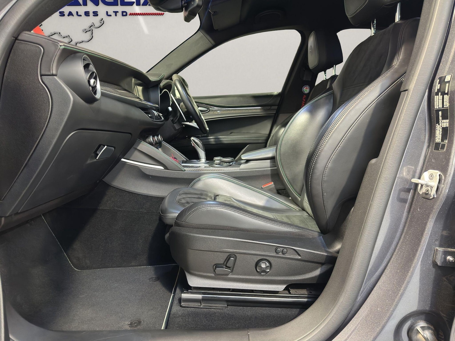 Used Alfa Romeo Stelvio 2018 for sale - 78204191: Photo 20