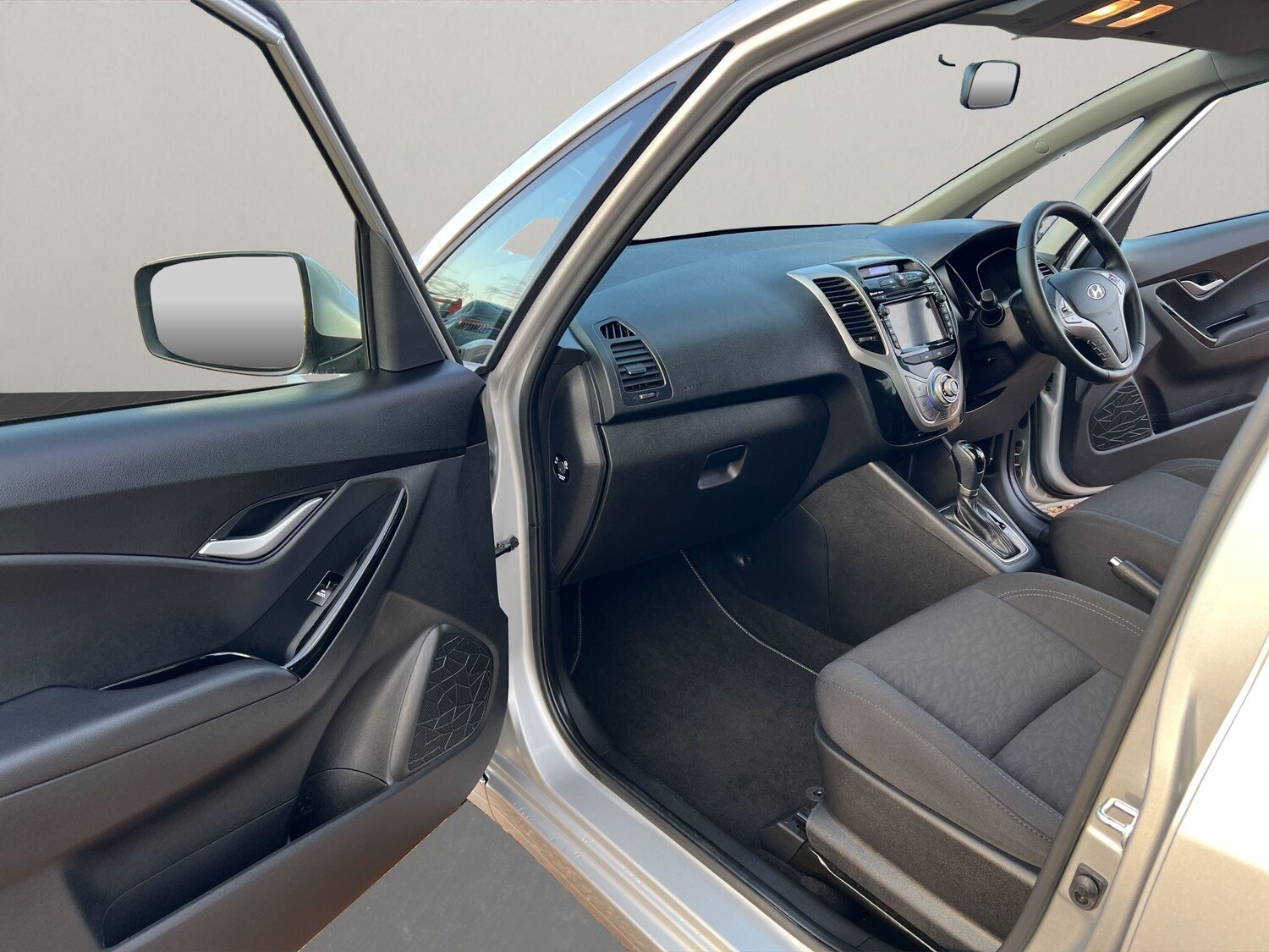 Used Hyundai Ix20 2017 for sale - 76997173: Photo 35