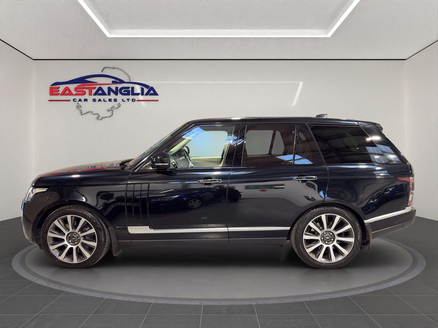 Used Land Rover Range Rover 2017 for sale - 78019759: Photo 2
