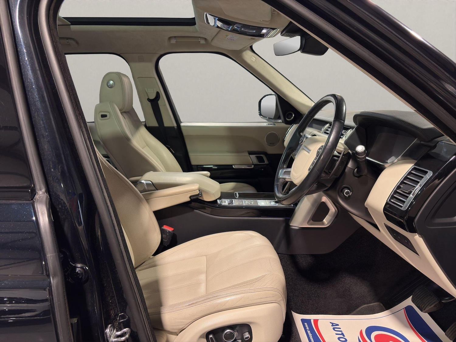 Used Land Rover Range Rover 2017 for sale - 78019759: Photo 3