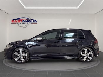 Used Volkswagen Golf 2018 for sale - 79049047: Photo
