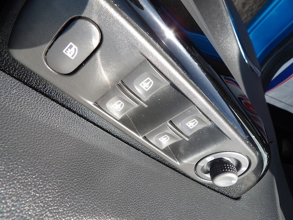 Used Renault Captur 2016 for sale - 76308070: Photo 21