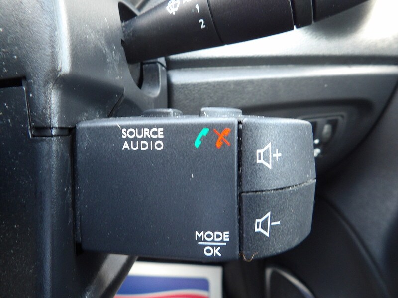 Used Renault Captur 2016 for sale - 76308070: Photo 37