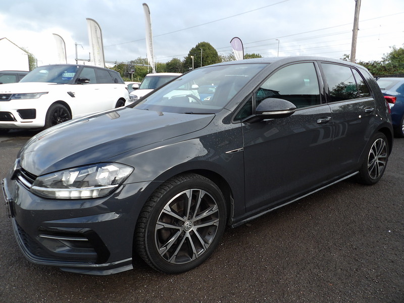 Used Volkswagen Golf 2018 for sale - 76308110: Photo 1