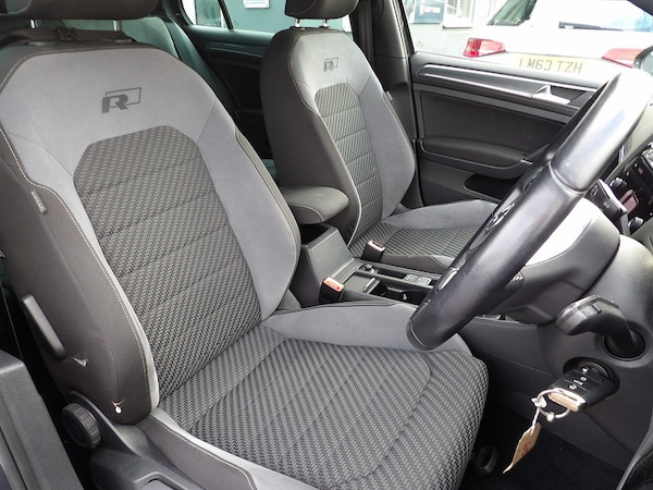 Used Volkswagen Golf 2018 for sale - 76308110: Photo 10