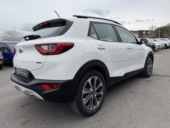 Used Kia Stonic 2018 for sale - 79591487: Photo
