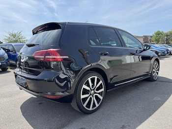 Used Volkswagen Golf 2016 for sale - 78673271: Photo