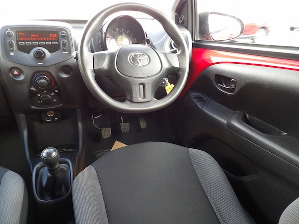 Used Toyota AYGO 2020 for sale - 76308091: Photo 27