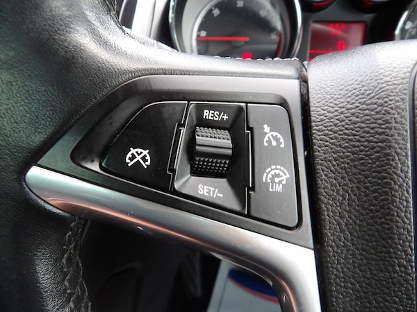 Used Vauxhall Zafira 2015 for sale - 76308056: Photo 42