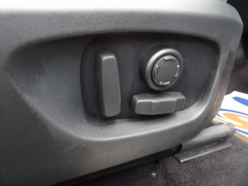 Used Land Rover Discovery Sport 2018 for sale - 76299800: Photo 29