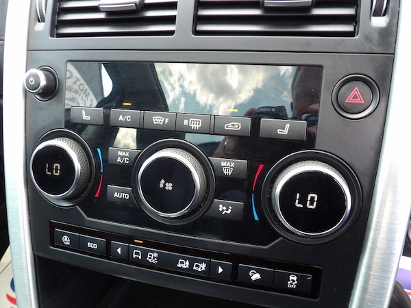 Used Land Rover Discovery Sport 2018 for sale - 76299800: Photo 35