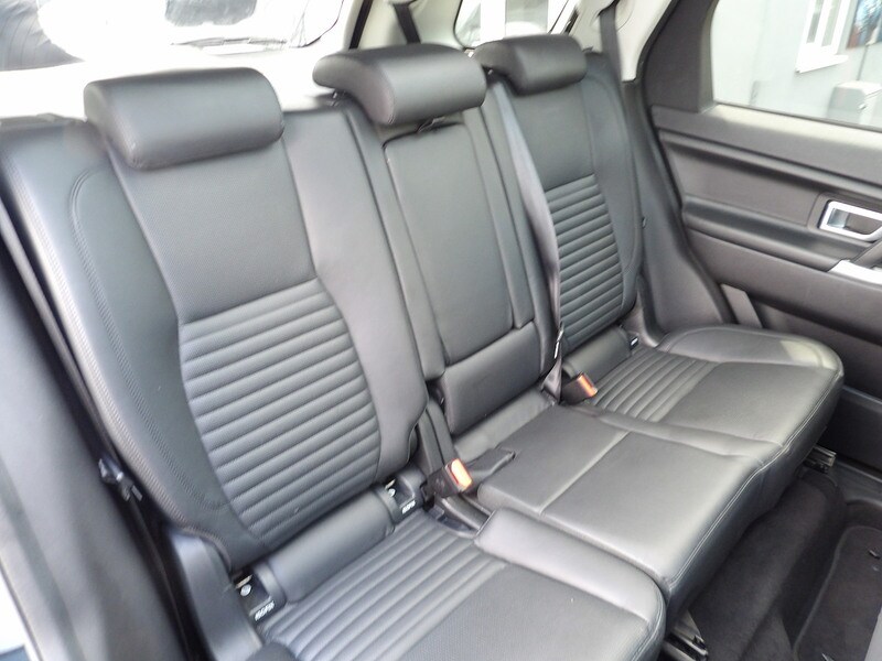 Used Land Rover Discovery Sport 2018 for sale - 76299800: Photo 51