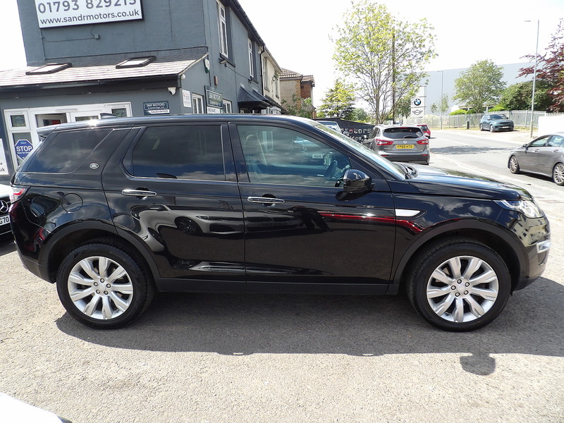 Used Land Rover Discovery Sport 2018 for sale - 76299800: Photo 6