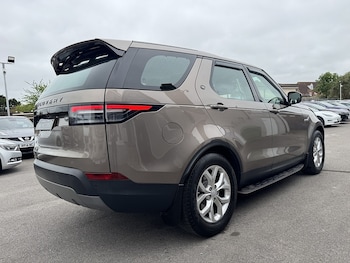 Used Land Rover Discovery 2017 for sale - 78920106: Photo