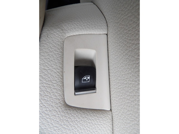 Used BMW 5 Series 2018 for sale - 76308101: Photo 40